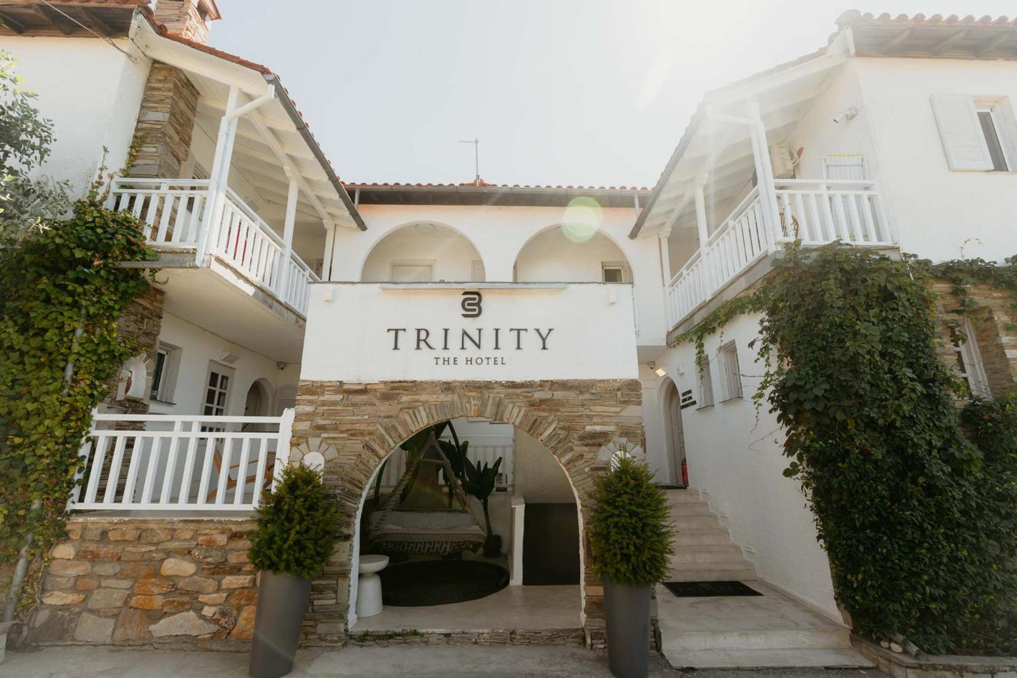 Trinity The Hotel Амуліані Екстер'єр фото